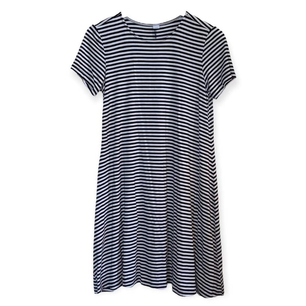 Old Navy Small Black and White Stripe Knit Dress